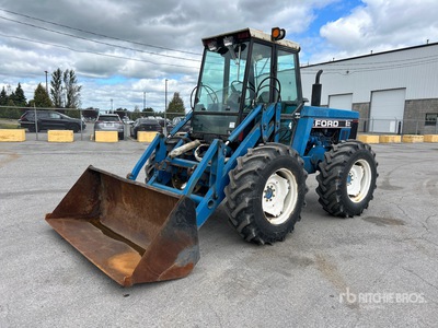1989 Ford 276 Versatile Bi-Directional Tractor