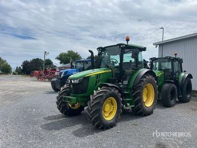 2017 John Deere 5125R 4WD Tractor