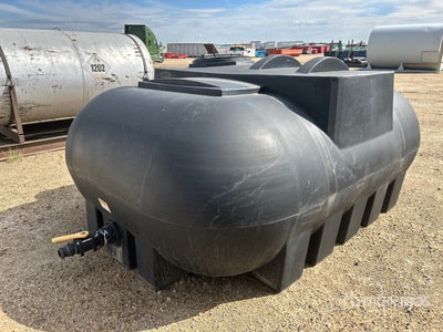 2020 Hippo 950 gal Water Tank