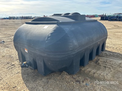 2021 Hippo 950 gal Water Tank