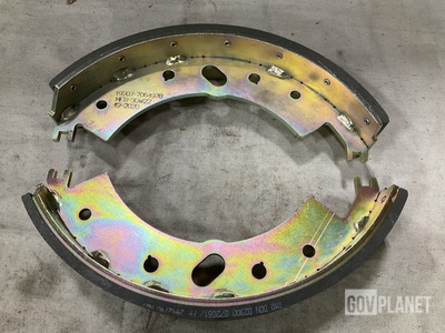 (147) UPI Manufacturing 7064978 Brake Shoes