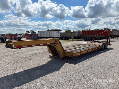 1976 Wisconsin T/A Lowboy Trailer