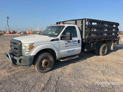 2015 Ford F-350 XL 4x2 Flatbed Truck