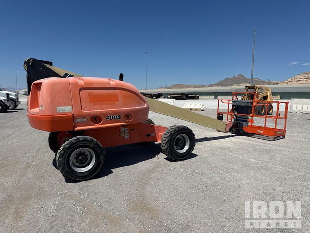 ELEVADOR TELESCóPICO 2013 JLG 4WD 400S