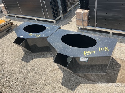 Quantity of (2) 2025 Kit Containers MSS-CB 9 in Mini Skid Steer Concrete Bucket Accessorio per mini pala (Unused)