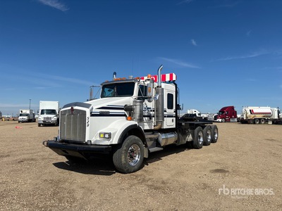 2006 Kenworth T800 8x6 Sleeper Winch Truck