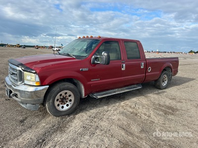 2003 Ford F-350 4x2 Crew Cab بيك اب