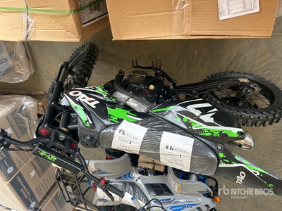 DB 17 Dirt Bike