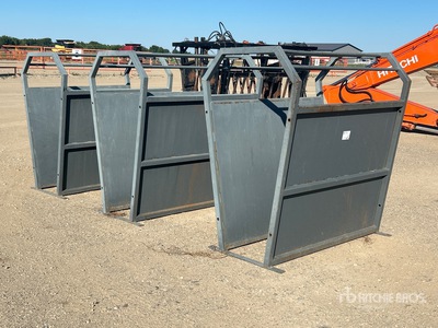 Quantity of (3) 5 ft Cattle Working System