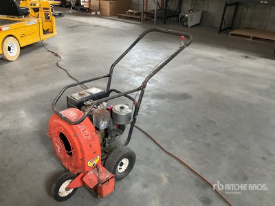 Billy Goat CB883 leaf blower