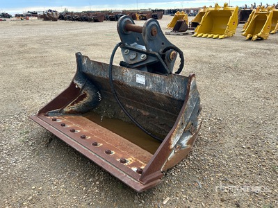 AMI PC138USLC-8 52 in Hydraulic Tilting Schaufel
