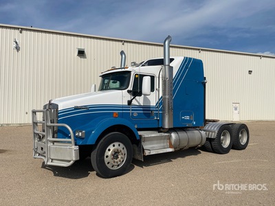 2010 Kenworth T800 6x4 تراكتور شاحنة كابينة النوم (ثنائية المحور)