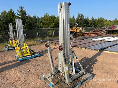 2017 Sumner 2118 Material Hoist