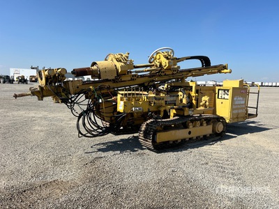 1994 Hutte HBR605-D Crawler Mounted Pilotadora