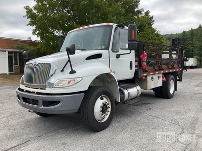2019 International 4300 SBA 4x2 w/ Weldcoa Cylinder Pod Rack Delivery Body Flatbed Truck