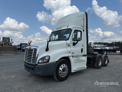 2018 Freightliner Cascadia 125 6x4 Day Cab Truck Tractor