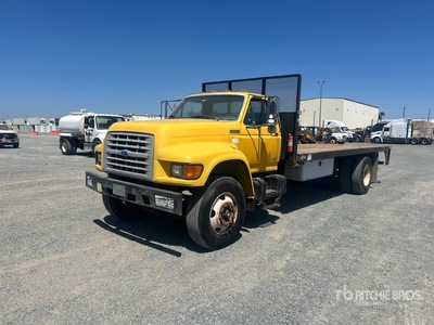 1997 Ford F800F 4x2 Flatbed Truck