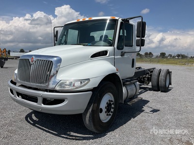 2017 International DuraStar 4300 4x2 Camion Chasis Cabina / Cab & Chassis