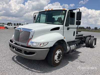 2016 International DuraStar 4300 4x2 Camion Chasis Cabina / Cab & Chassis