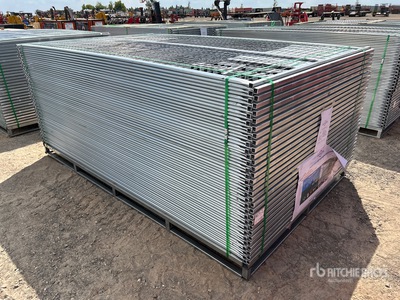 Quantity of (59) 9 ft 6 in x 6 ft Galvanized 柵