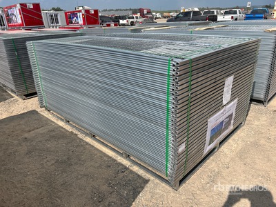 Quantity of (59) 9 ft 6 in x 6 ft Galvanized 柵