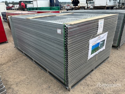 Quantity of (58) 2025 9 ft 6 in x 6 ft Galvanized Temporary サイト フェンス (Unused)