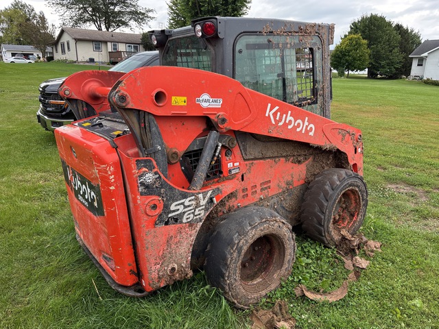 MINI CARGADOR SOBRE RUEDAS 2021 KUBOTA SSV65HC