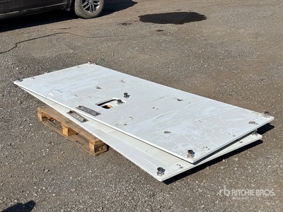 Quantity of (2) 3 ft 5 in x 8 ft 8 in Stalen platen