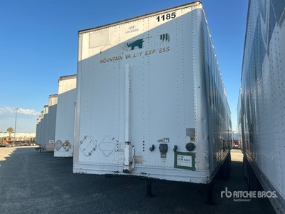 2013 Hyundai 28 ft x 102 in S/A Semi-remorque fourgon