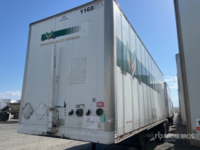 2013 Hyundai 28 ft S/A Van Trailer