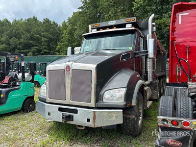 2021 Kenworth T880 8x4 Tri/A Dump Truck