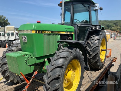 John Deere 2950 4WD Tractor
