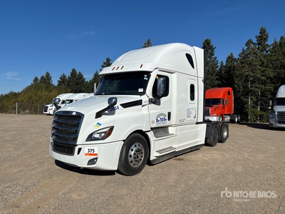 2021 Freightliner Cascadia 126 6x4 T/A Sleeper Truck Tractor