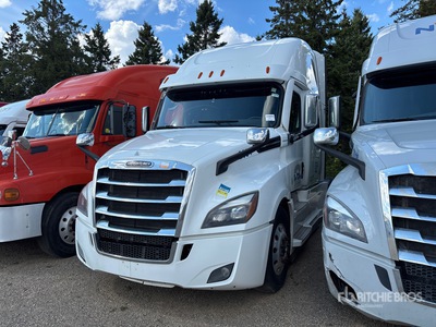 2021 Freightliner Cascadia 126 6x4 T/A Sleeper Truck Tractor