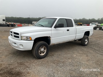 2001 Dodge 2500 4x4 Extended Cab Ophalen