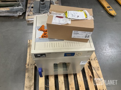 (1) Across Industrial Furnace & (1) Box of 3M 1633 Transparent Film Dressing