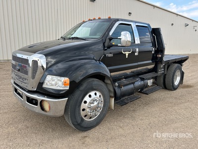 2008 Ford F-650 XLT 4x2 Crew Cab Flatbed Truck