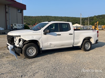 2022 Chevrolet 1500 4x4 Extended Cab Pickup