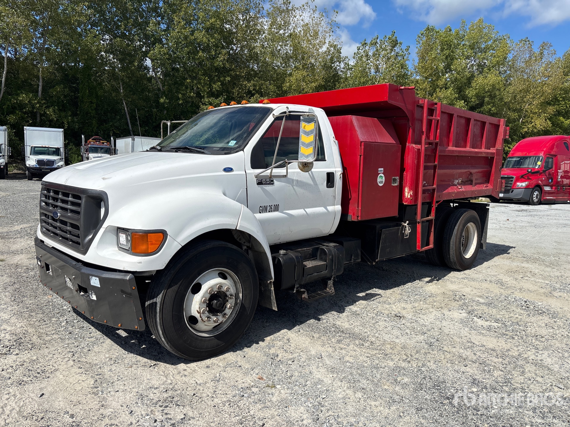 2000 Ford F-650 4x2 S/A Camión dumper