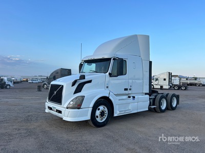 2015 Volvo VNL430 6x4 T/A Sleeper Truck Tractor
