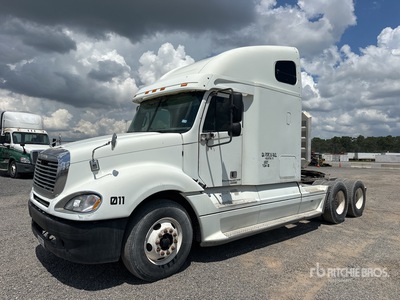 2001 Freightliner Columbia 120 6x4 Ciągnik siodłowy T/A z kabiną sypialną