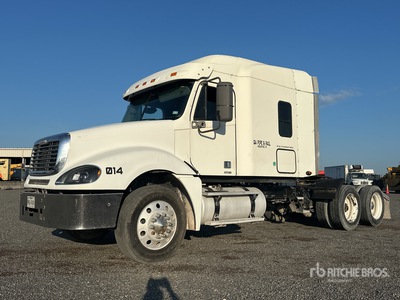 2007 Freightliner Columbia 120 6x4 T/A Sleeper Truck Tractor