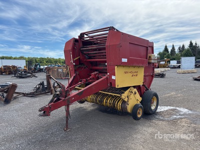1989 New Holland 848 Round Baler