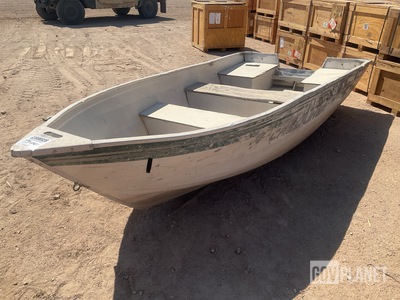 Crestliner Boat