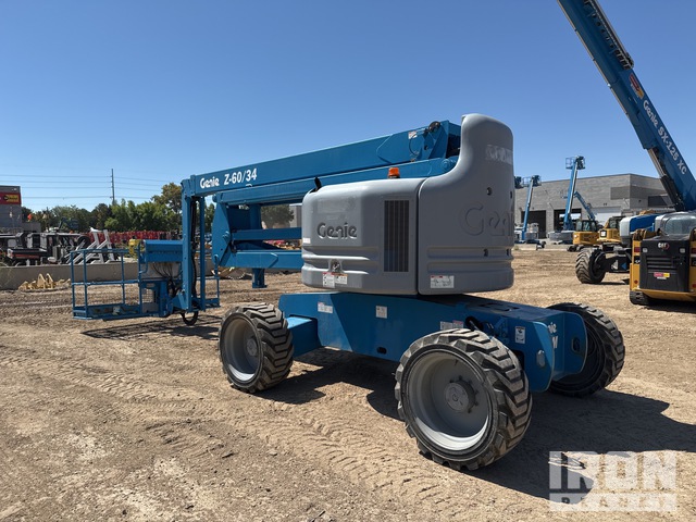 ELEVADOR ARTICULADO 2011 GENIE 4WD Z6034