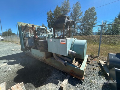 Kato 500 500 kW Skid-Mounted Generator Set