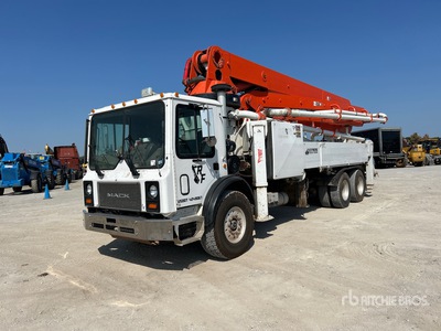 2003 Schwing 2525H-5/39X 39 m on 2003 Mack MR688S 6x4 Betonpumpenwagen