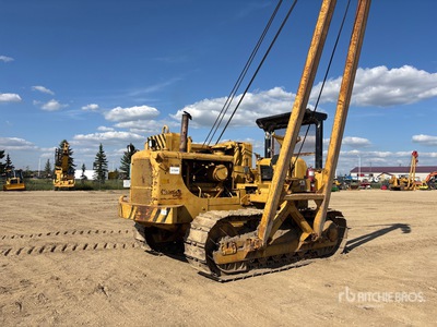 1974 Cat 572F Pipelayer
