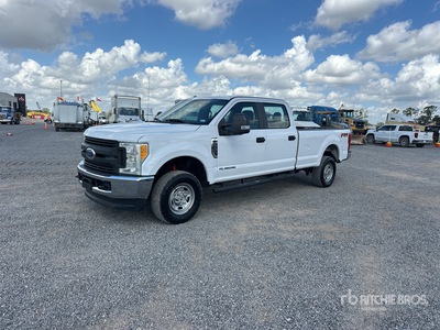 2017 Ford F-250 XL 4x4 Crew Cab F-250 Pickup