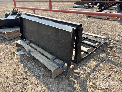GIYI 40 in Mini Skid Steer Landplane (Unused)